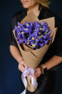 Букет из 15 ирисов 0