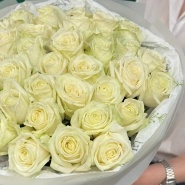 Букет из 35 белых роз 1
