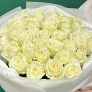 Букет из 35 белых роз 3