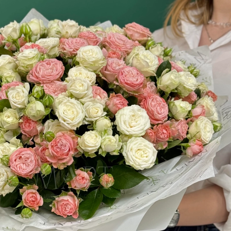 Микс из 35 кустовых роз &laquo;Поцелуй ангела&raquo;