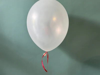 Воздушный шарик белый